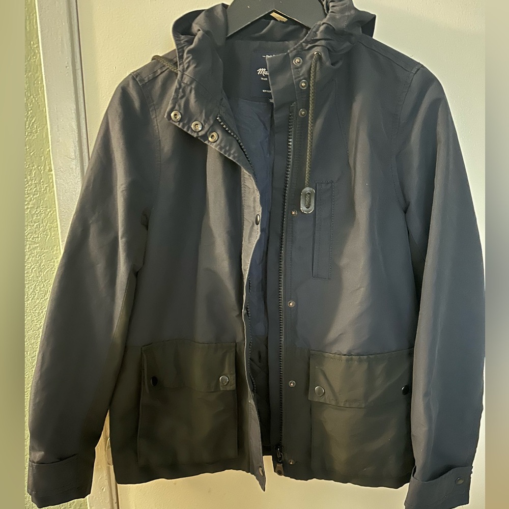Madewell
Blue and black anorak
